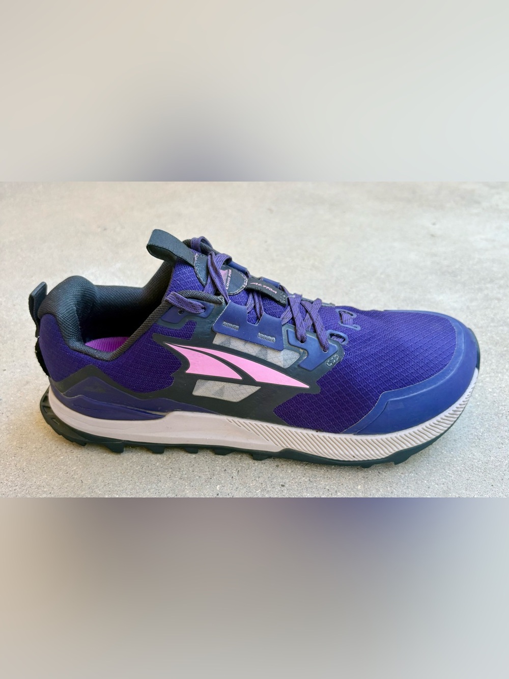 Altra Lone Peak 7 Women Size 9 Trail Running Shoes Purple Pink